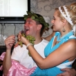 Угощение виноградом - День рождения в стиле Древней Греции - Волошины.РФ
